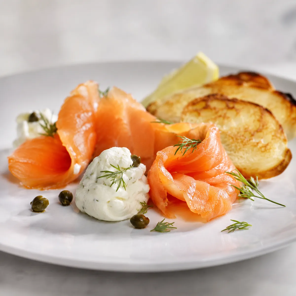 Salmão Defumado com Cream Cheese